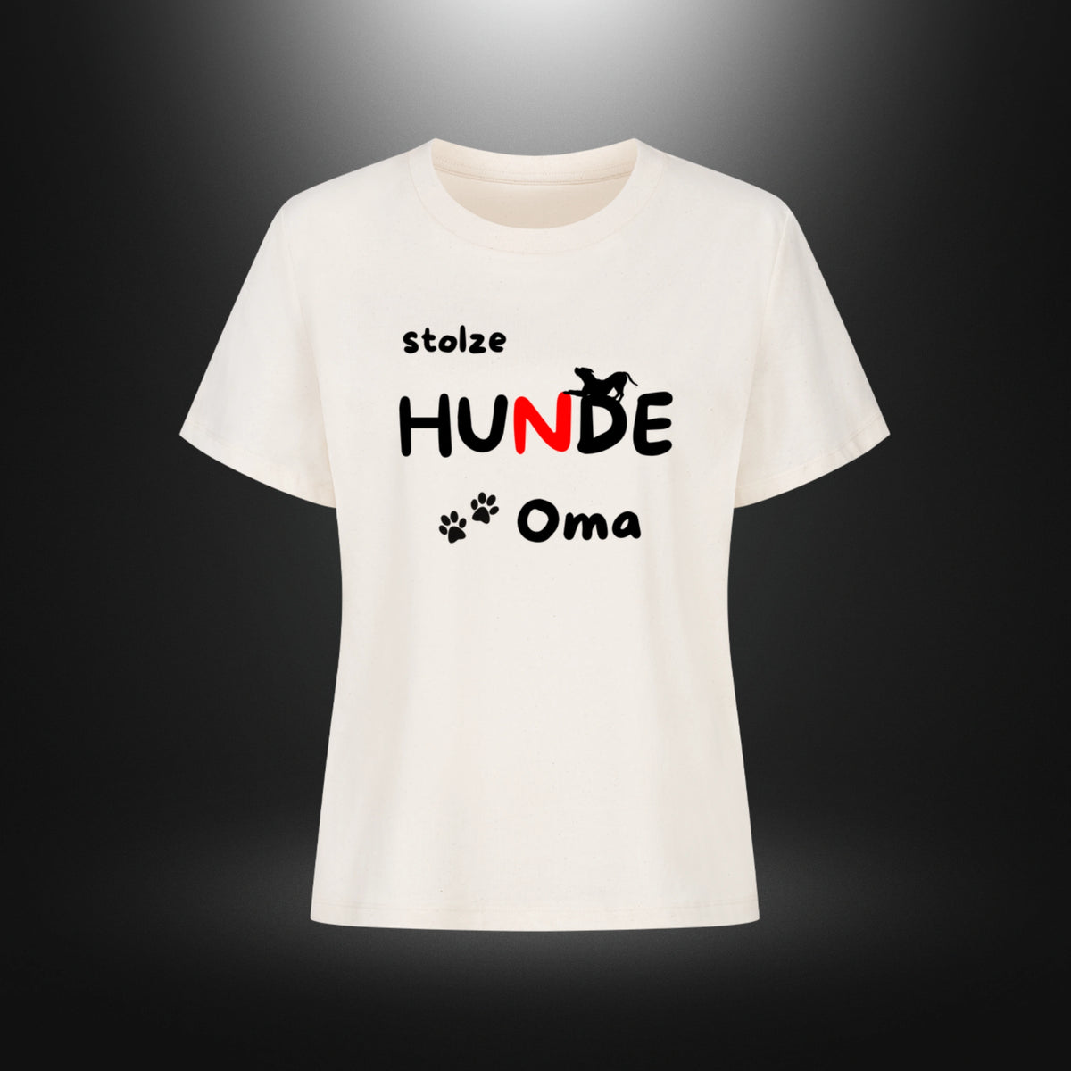 Naturfarbenes Damen T-Shirt in Natural mit dem Aufdruck „stolze HUNDE Oma“, Hundesilhouette und Pfoten, Vorderansicht.