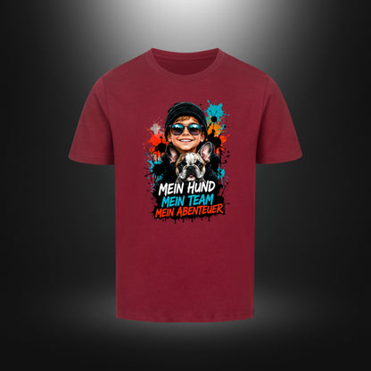 Kinder-T-Shirt mit Bulldog-Motiv „DOG BOY“ in Weinrot